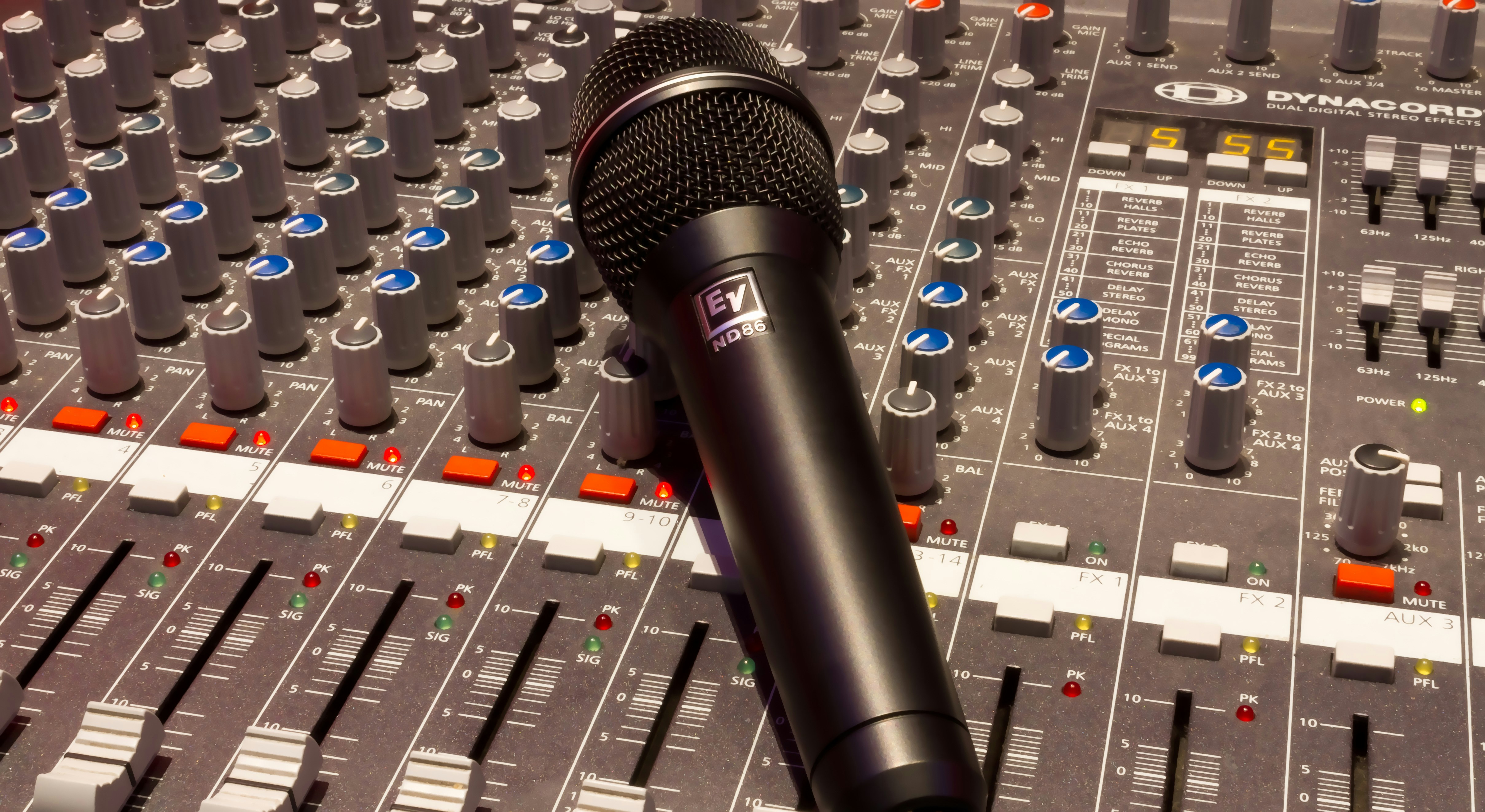 microphone to record - Enhance Audio Recording