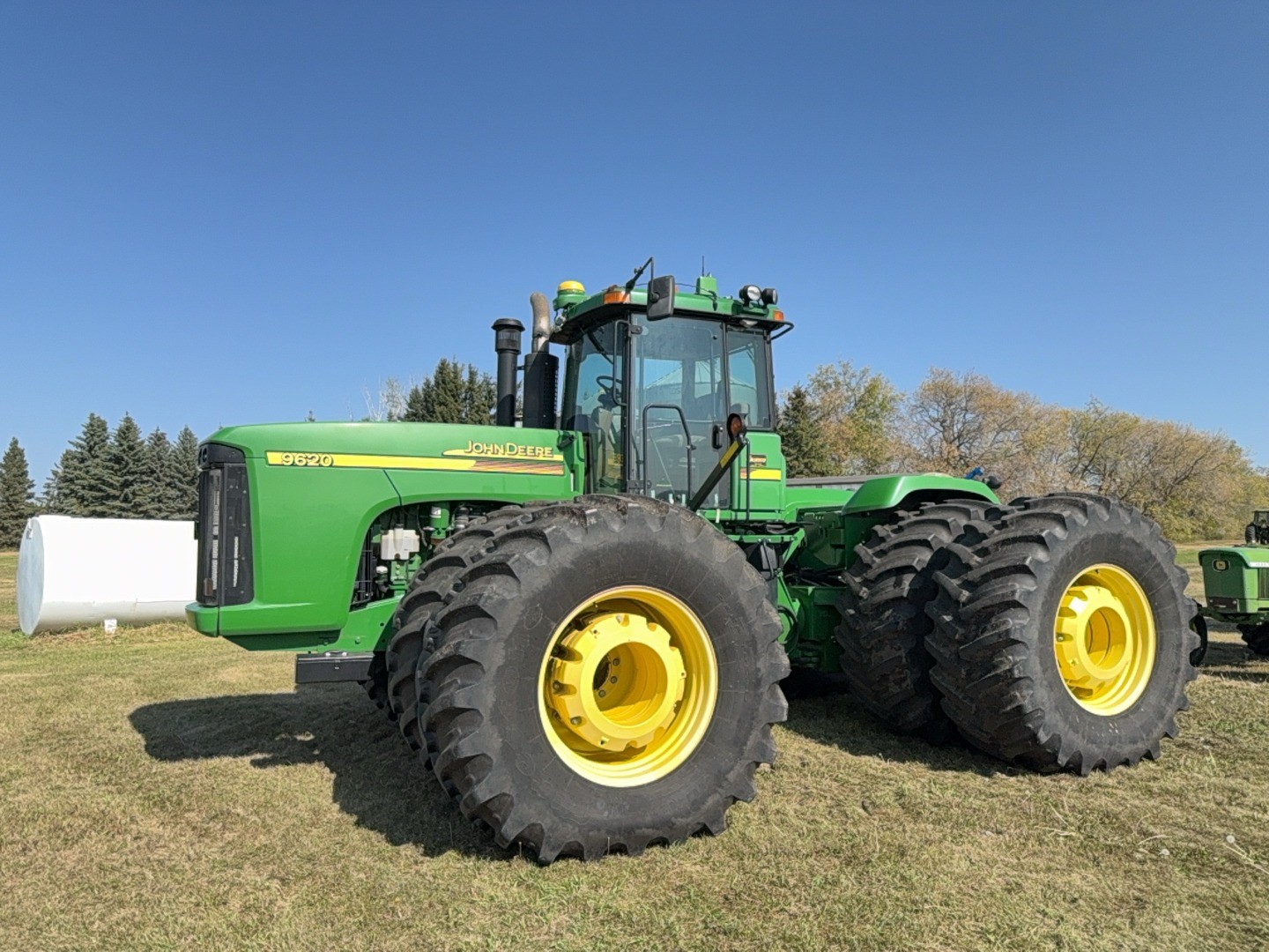 JD 9620 TRACTOR - Allen B. Olson Auction Services Ltd.