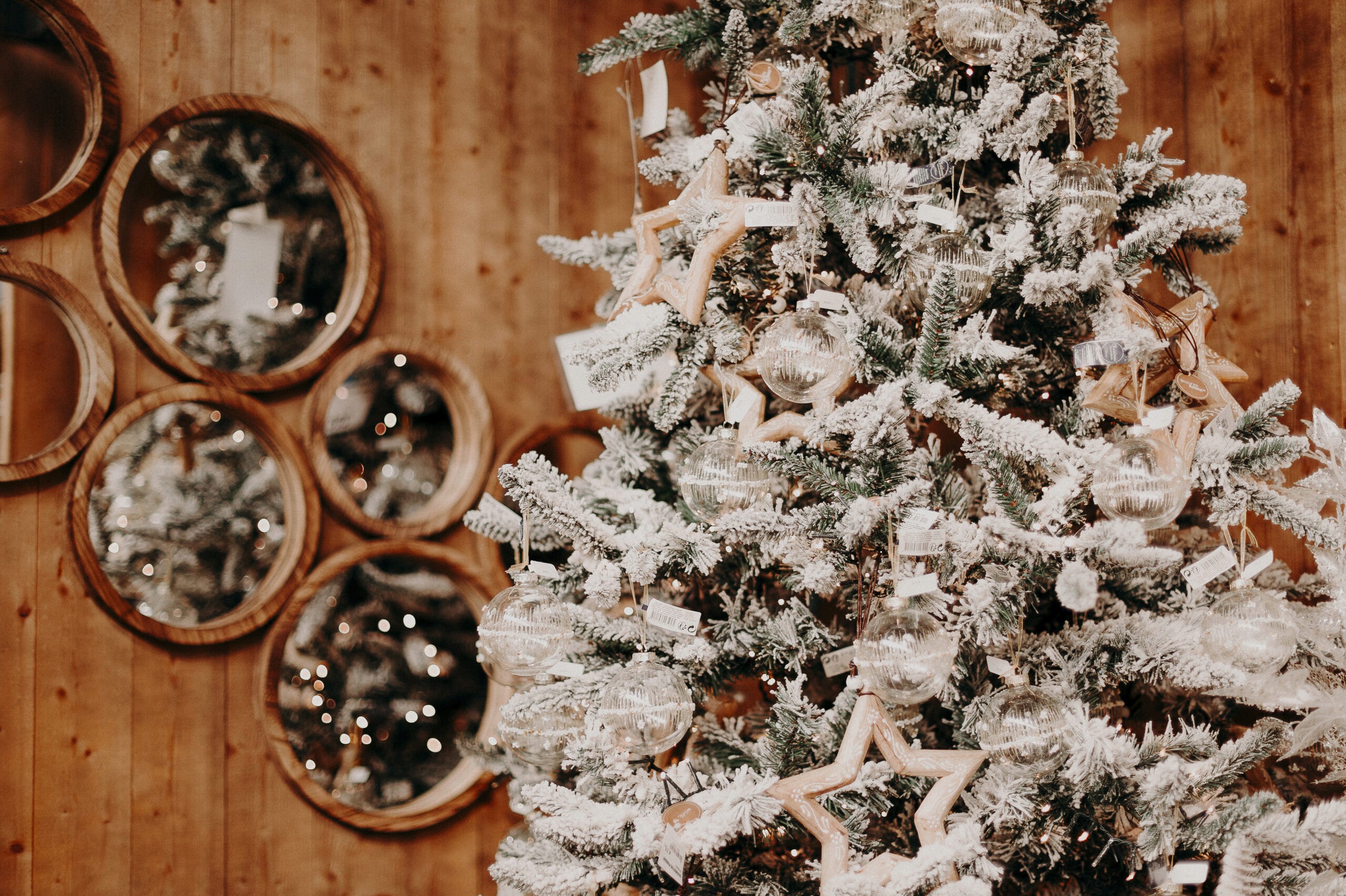 Christmas in neutral, natural colours