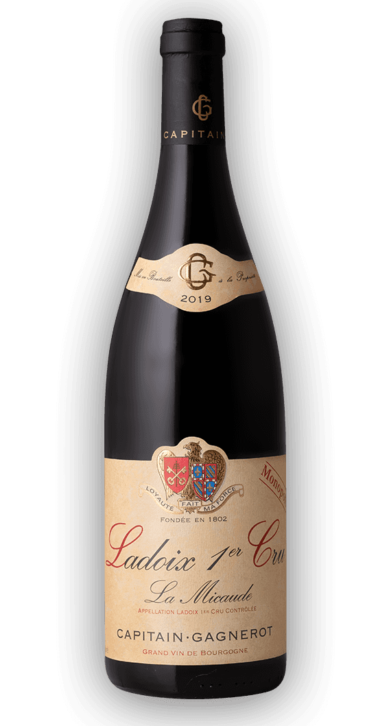 Bottle of Crimson Merlot 2021, part of the Classic Collection, featuring a green cork and elegant label design.