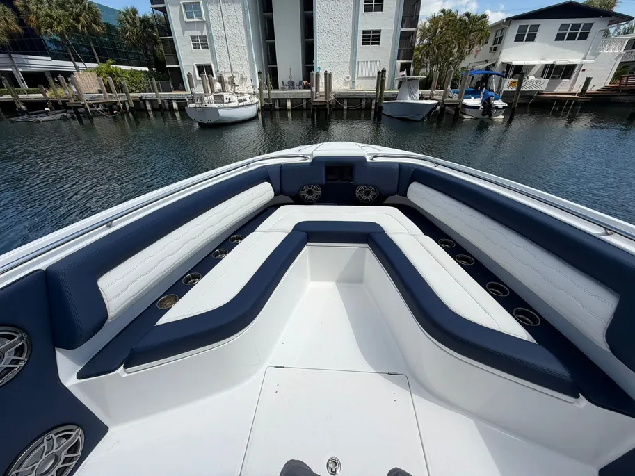 Boat thumbnail 7