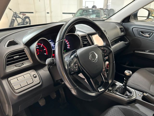 SSANGYONG XLV 2017 WHITE Gebrauchtwagen - Galeriebild 9