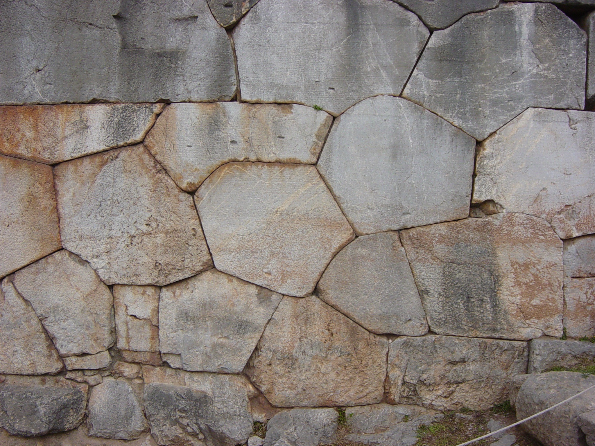 Zyklopenmauerwerk in Delphi