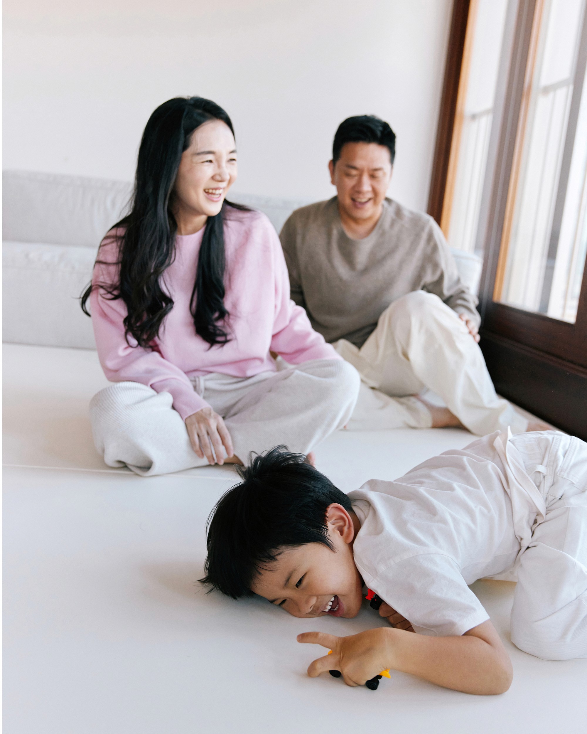 [필름커넥트] 용산 50일 쌍둥이 홈스냅 후기 | 작가추천 오는계절스냅