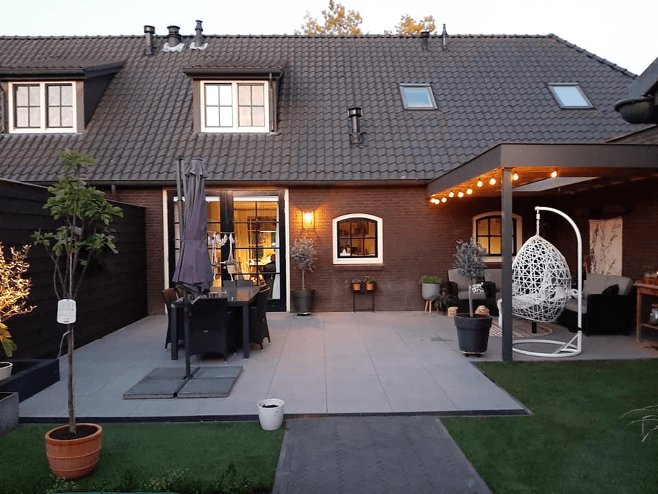 Sierbestrating en tuinaanleg door Nard van der Staak