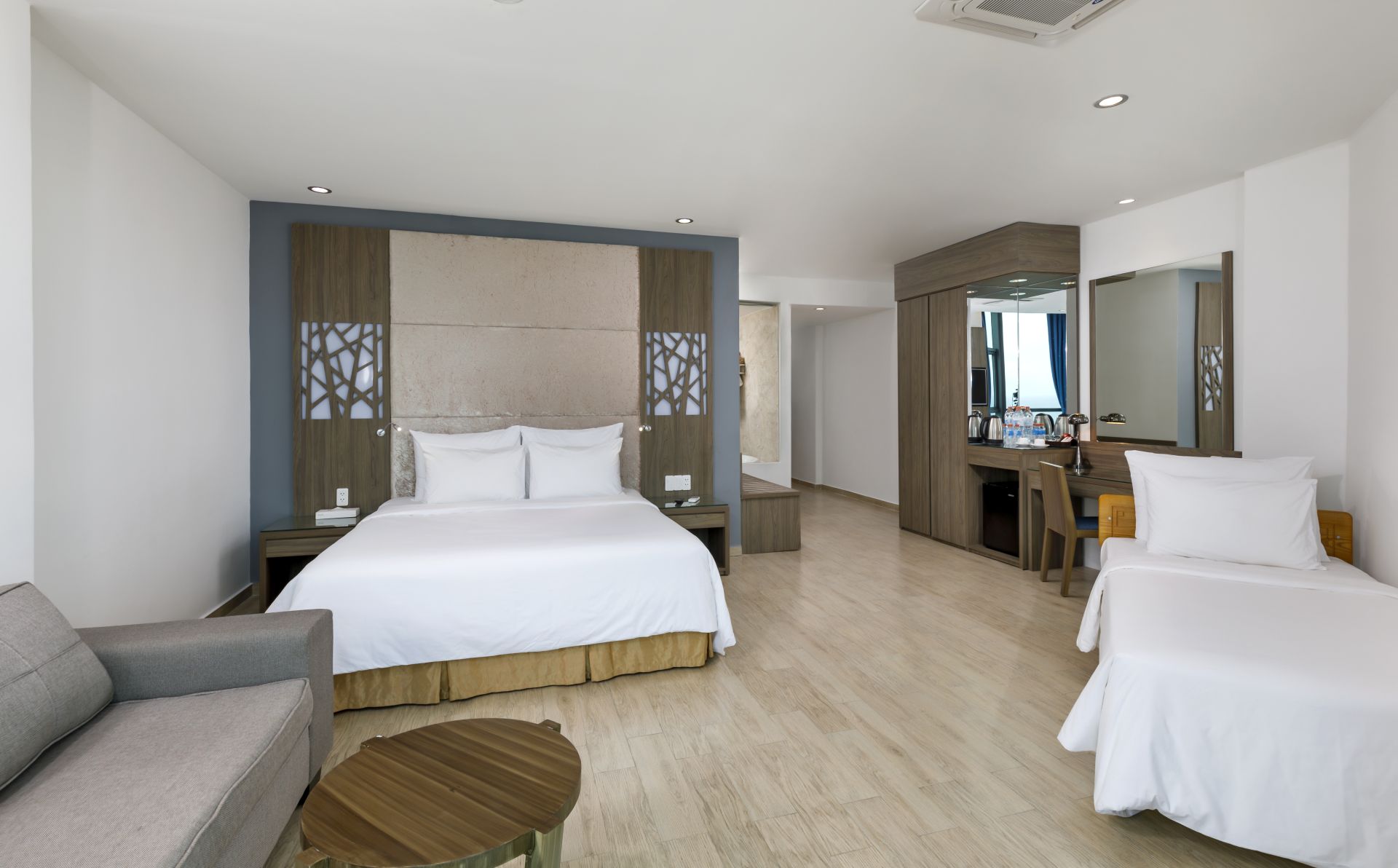 Deluxe Triple Sea View Without Balcony