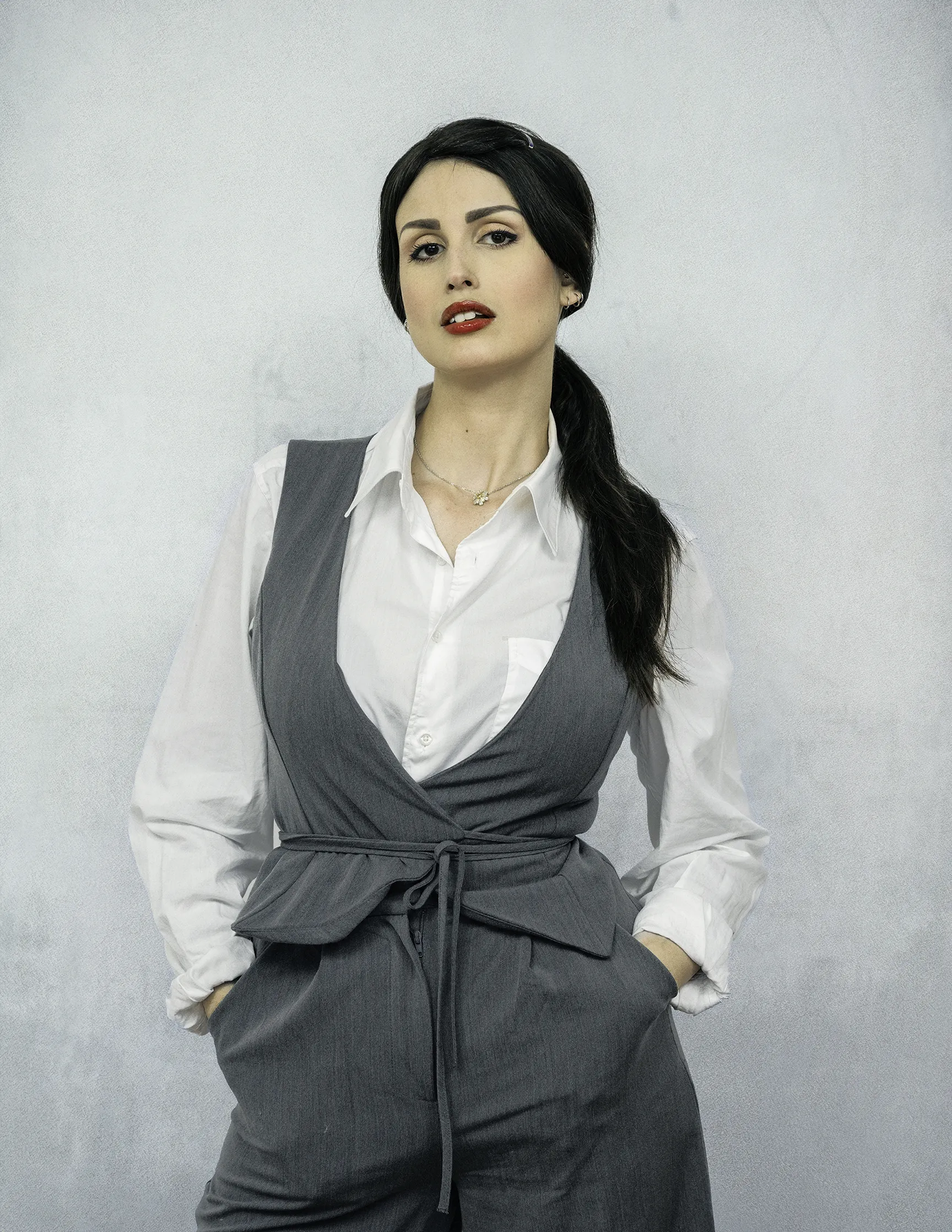 Portrait réalisé en studio professionnell sur fond neutre