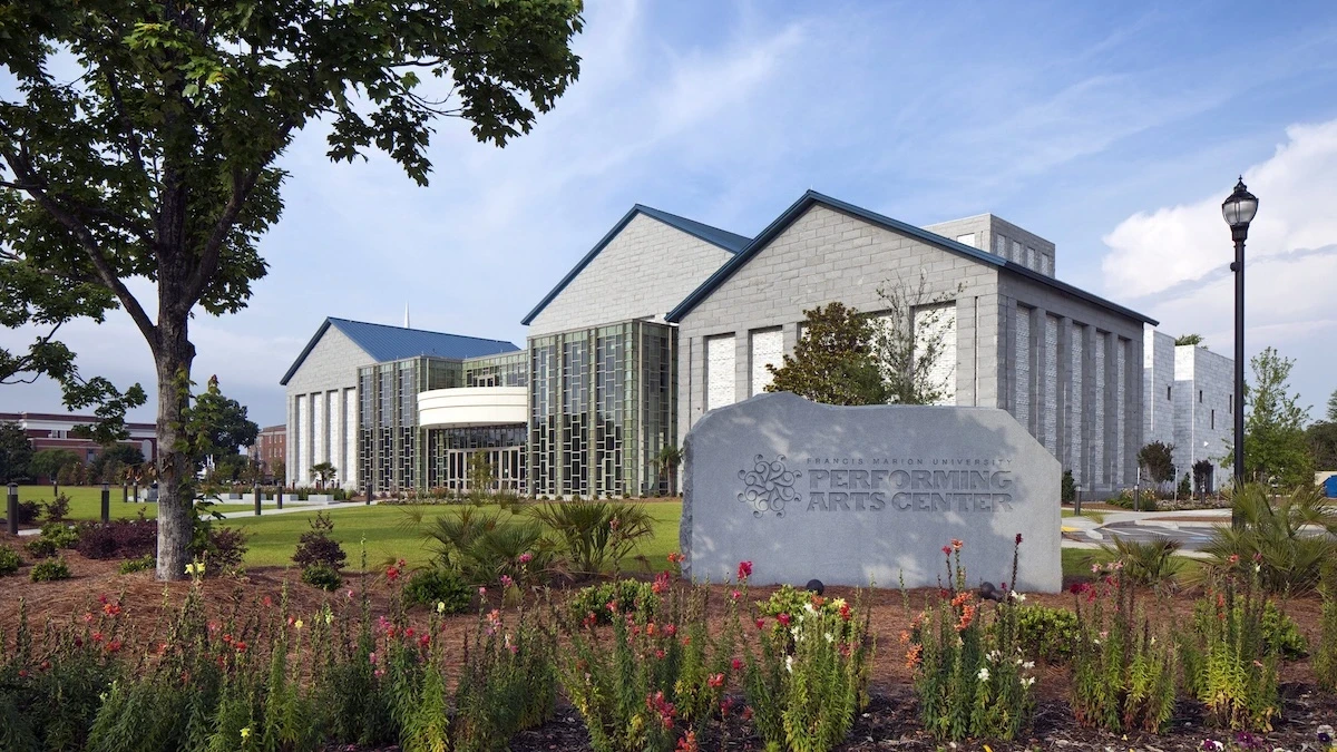 Permorning arts building