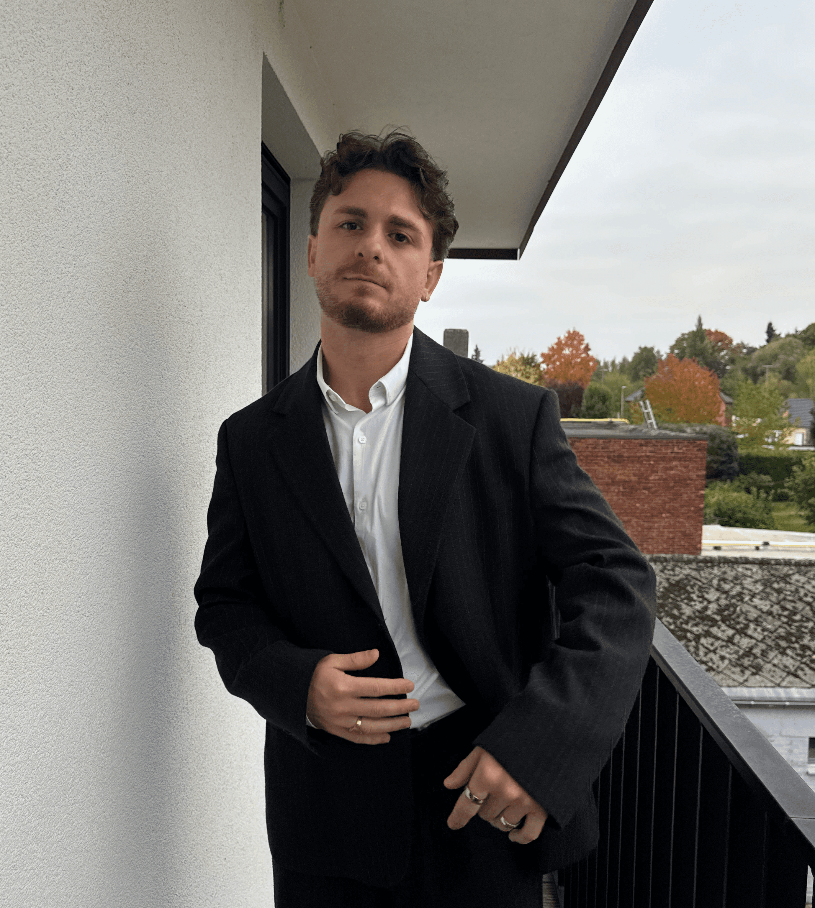 Finn Wilder - Close Up Portrait