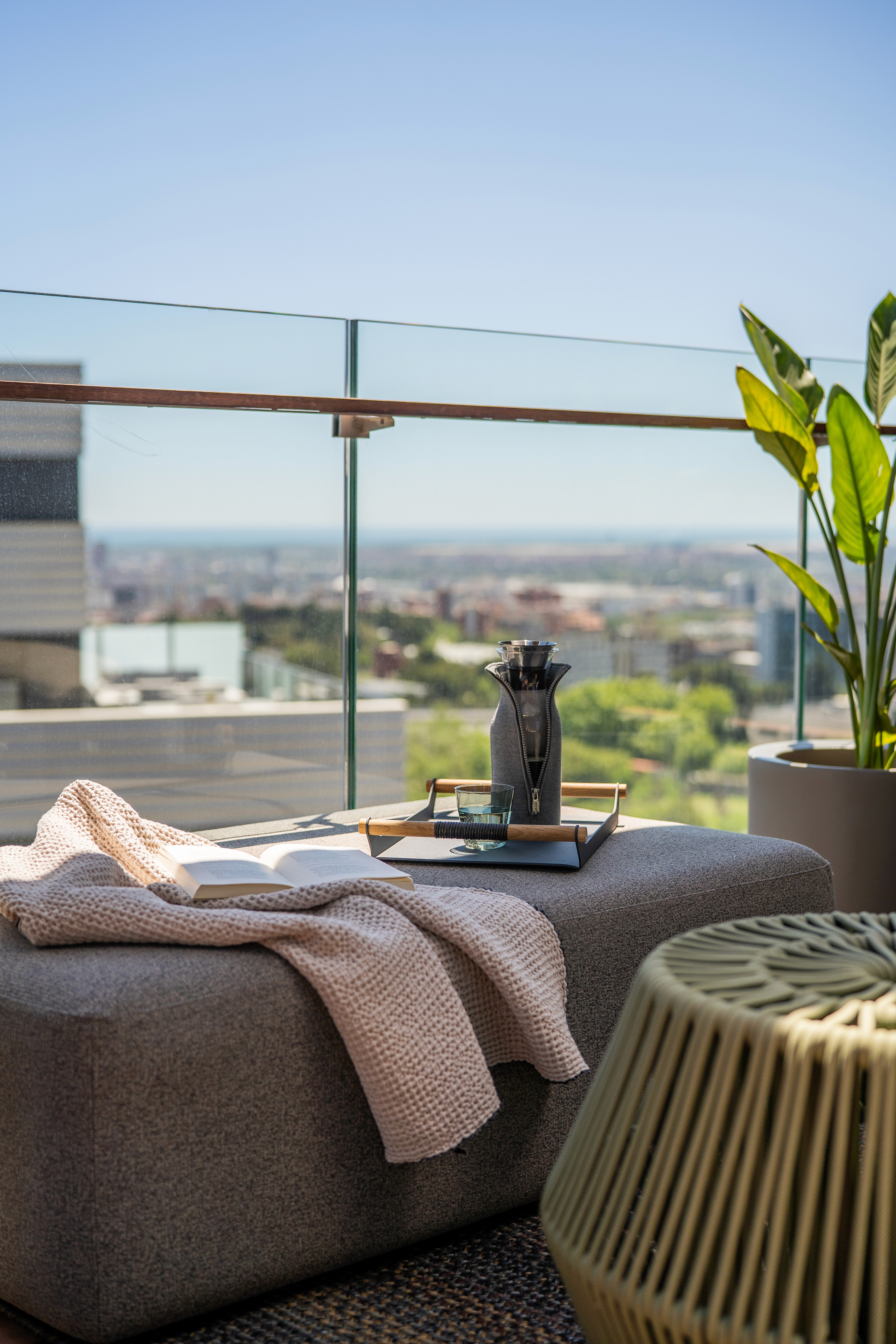 Zona de sofás en terraza exterior