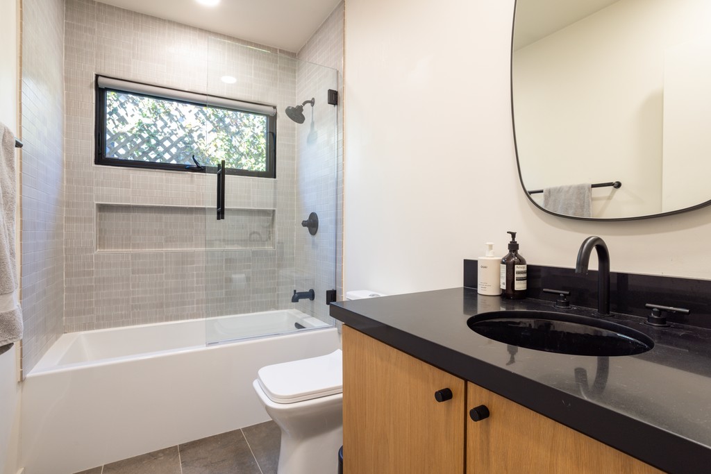 Image of modern living room