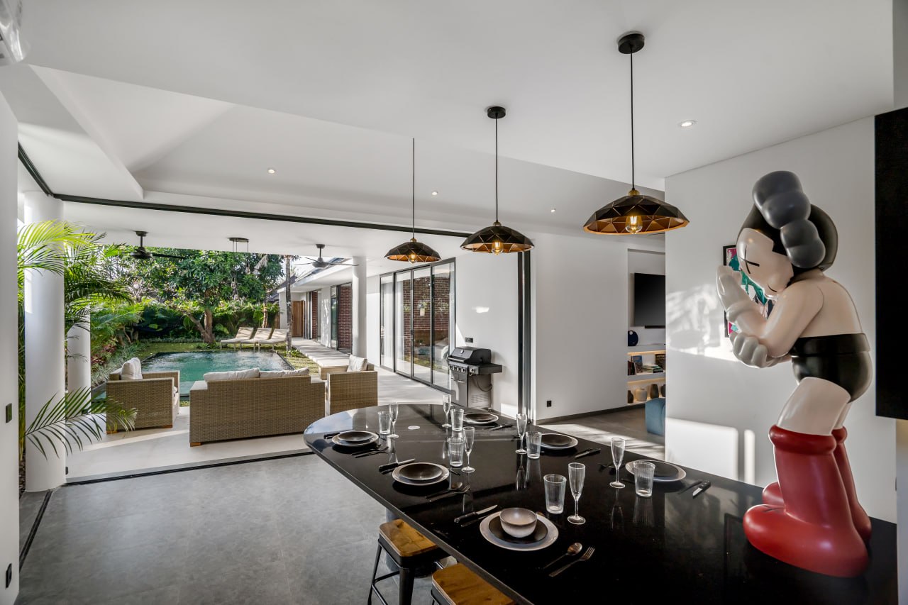 Stylish 3-bedroom villa in Canggu