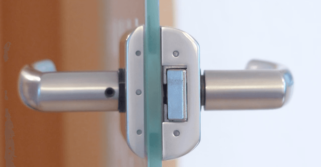 Locksmith FAQs: Your 24/7 Answers for Lockouts, Keys & Security in Tempe