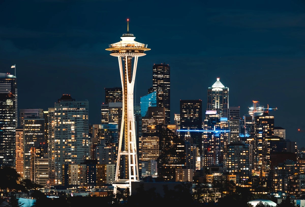 Seattle skyline with Mount Rainier looming in the distance on a clear summer day