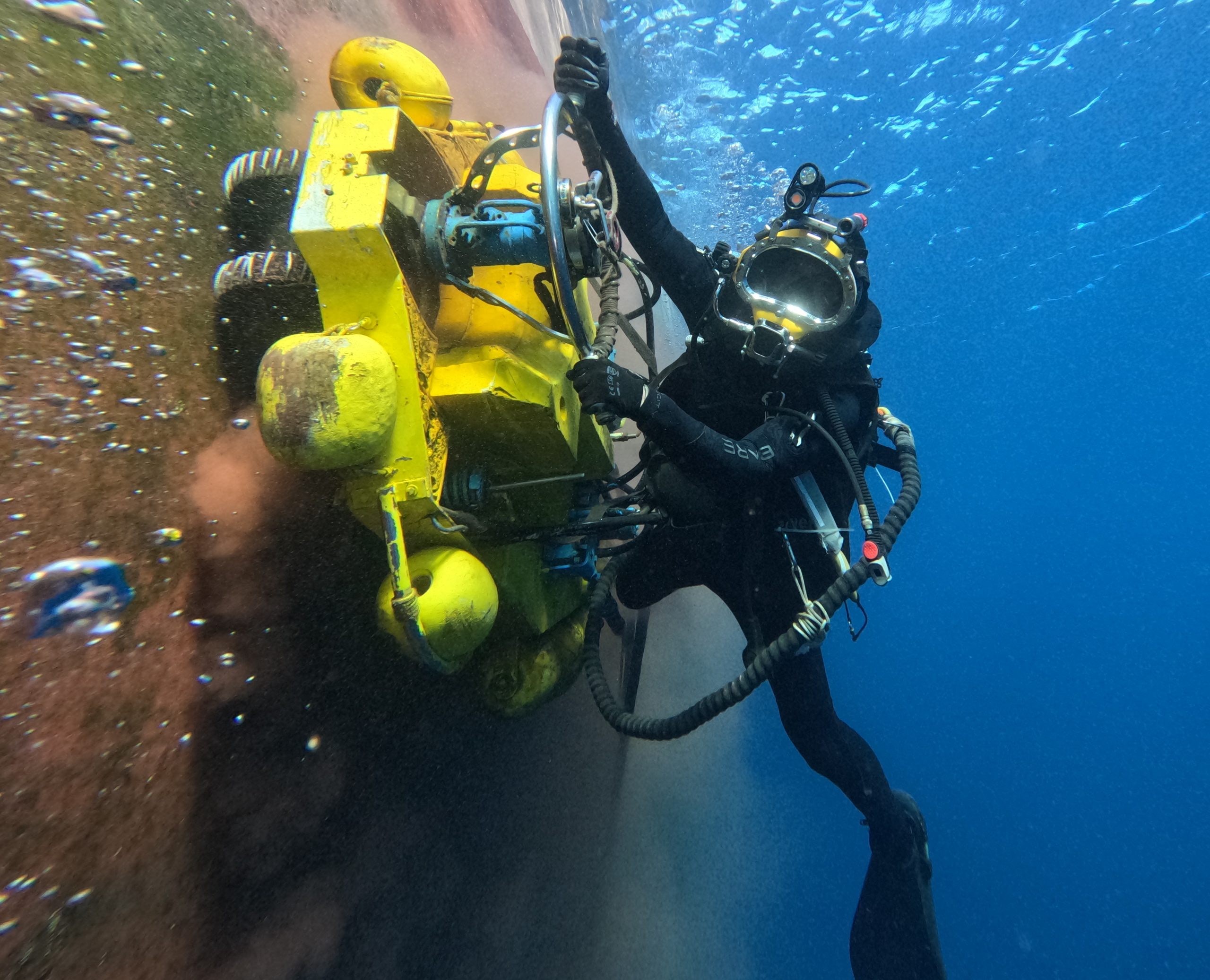 HHA Diving Underwater Maintenance & Cleaning Service UAE, OMAN and SAUDI ARABIA