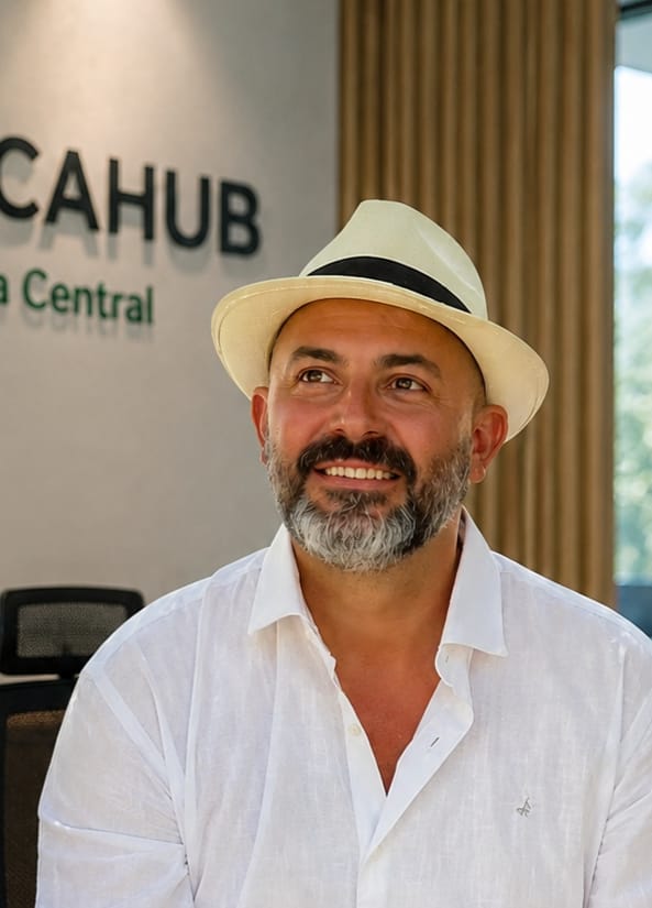 Eduardo Alejandro Santiñaque Coll gerente general de fincahub y compraventasanjuan y simi srl