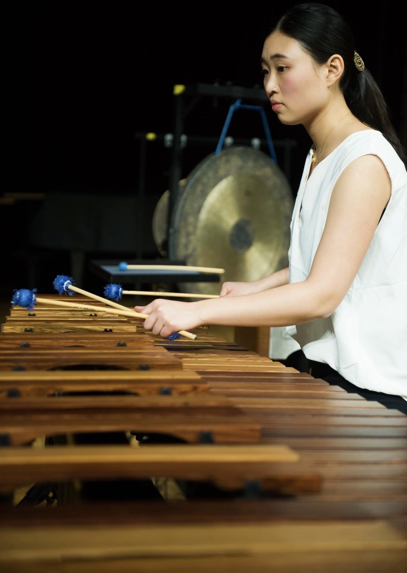 Min-Tzu Lee performing marimba