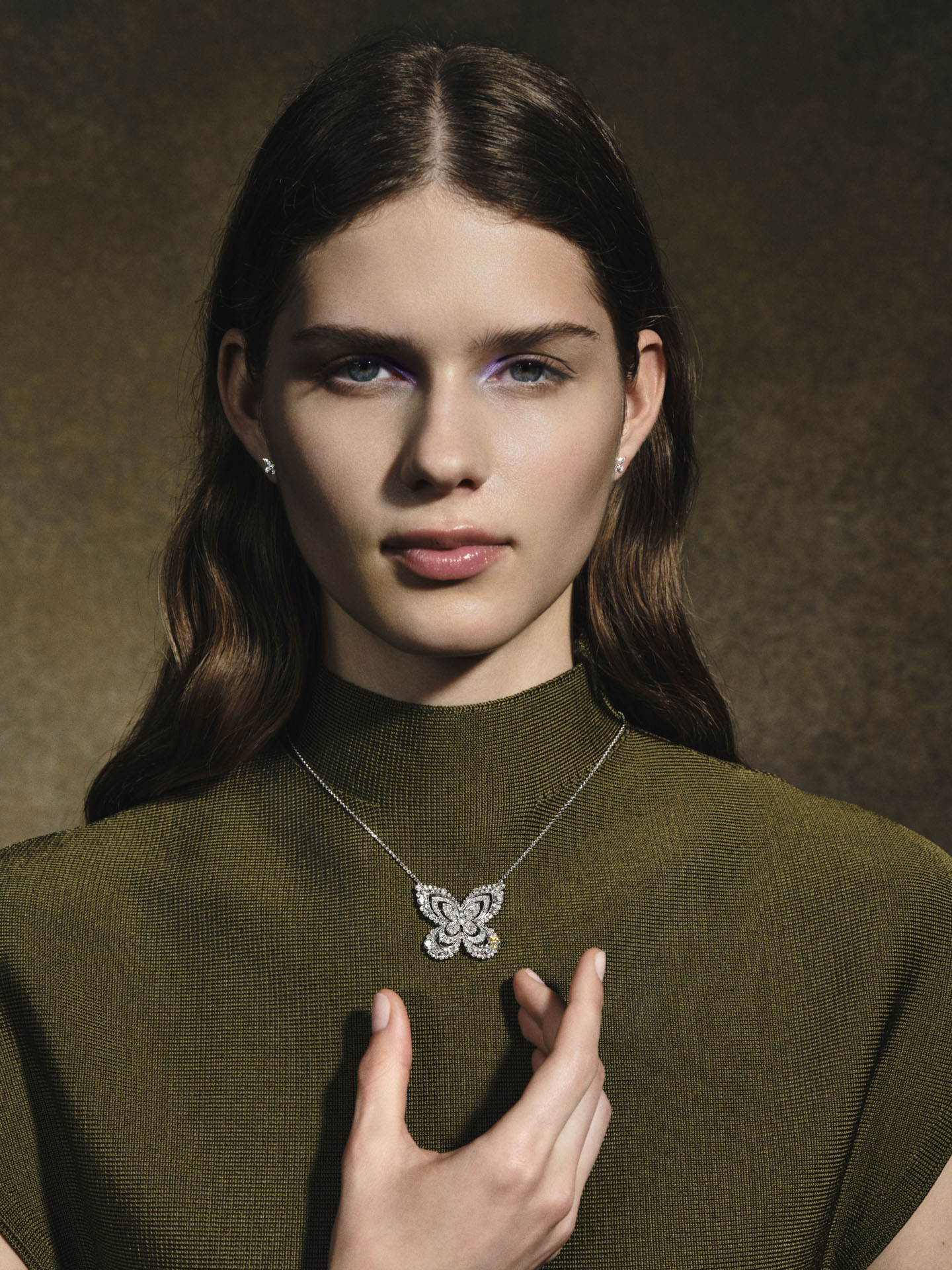 KINN Productions, London — post-production for Graff Diamonds' High Jewellery Brooches campaign. Luxury jewellery retouching, beauty retouching and colour grading.