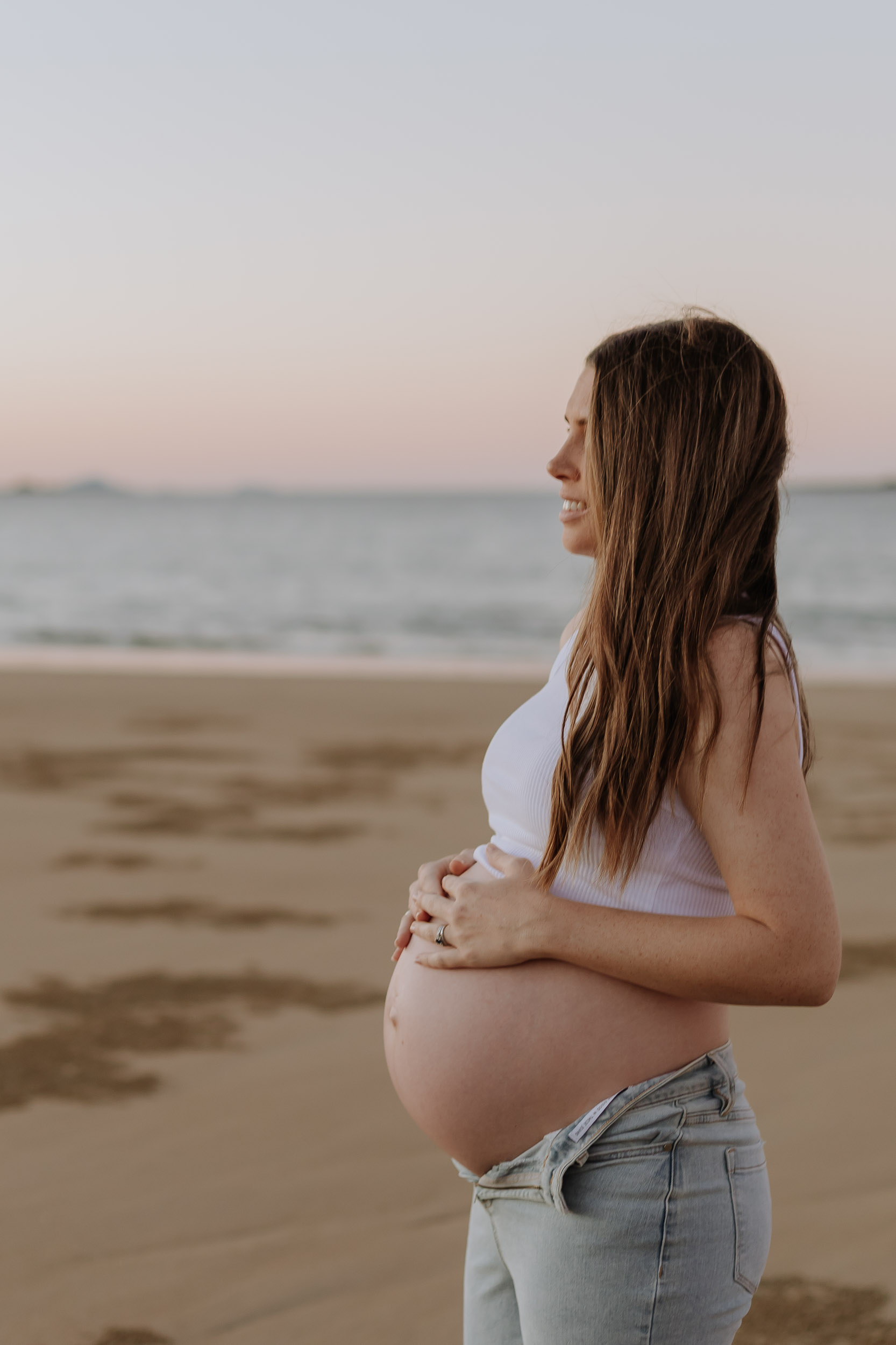 Maternity photoshoot in Mackay at sunet on the beach