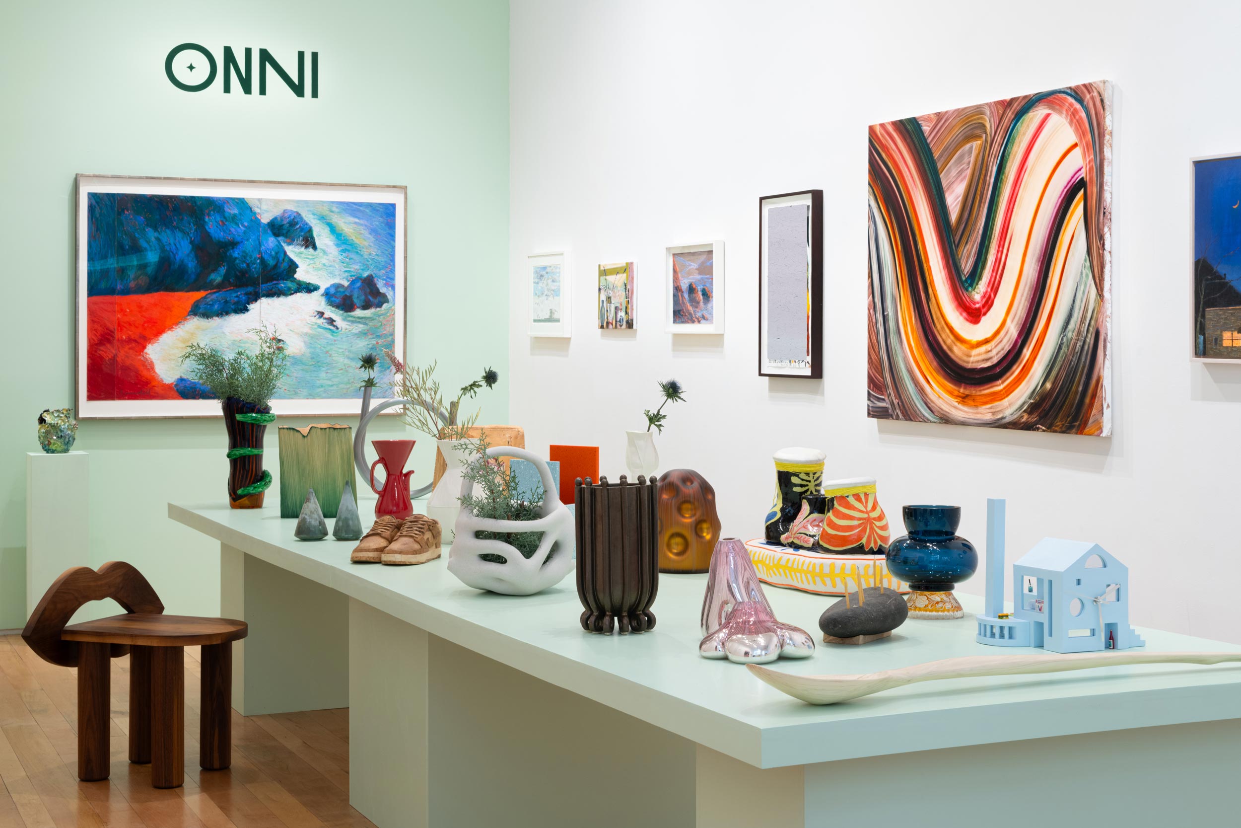 cover-glass-objects-at-onni-exhibition—isabel-sullivan-gallery-tribeca-new-york-city-jiri-krejcirik-1