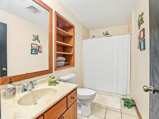 Photo 11 of 305 N Grove Street, Barneveld