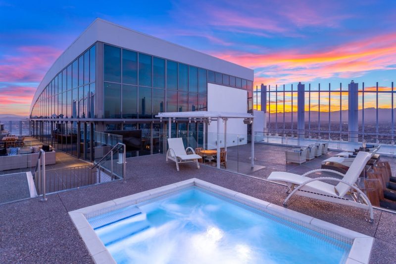 10 Penthouse at the Palms Place