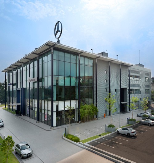 Mercedes-Benz Autohaus Balakong architectural project by Asima Architects