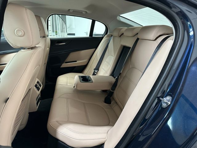 JAGUAR XE 2019 BLUE Gebrauchtwagen - Galeriebild 24