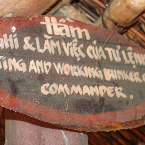 Temukan dunia bawah tanah yang unik dari terowongan, di mana sejarah luar biasa dihidupkan kembali.