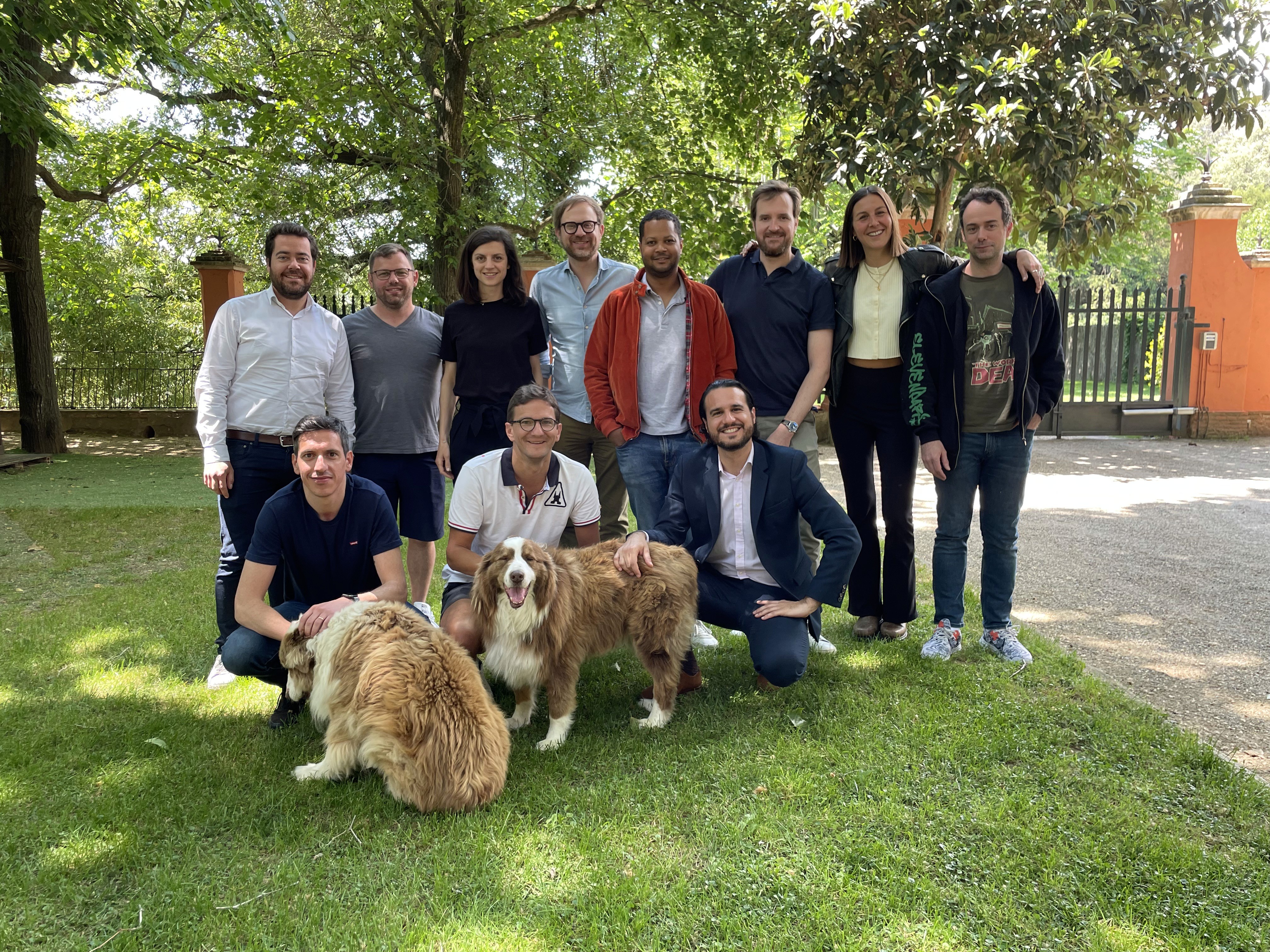 Coach explaining stuff to an athlete