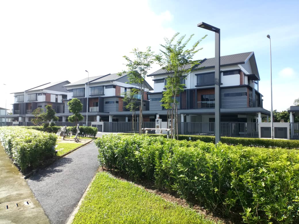 Exterior view of Hevea Kemensah project by Asima Architects