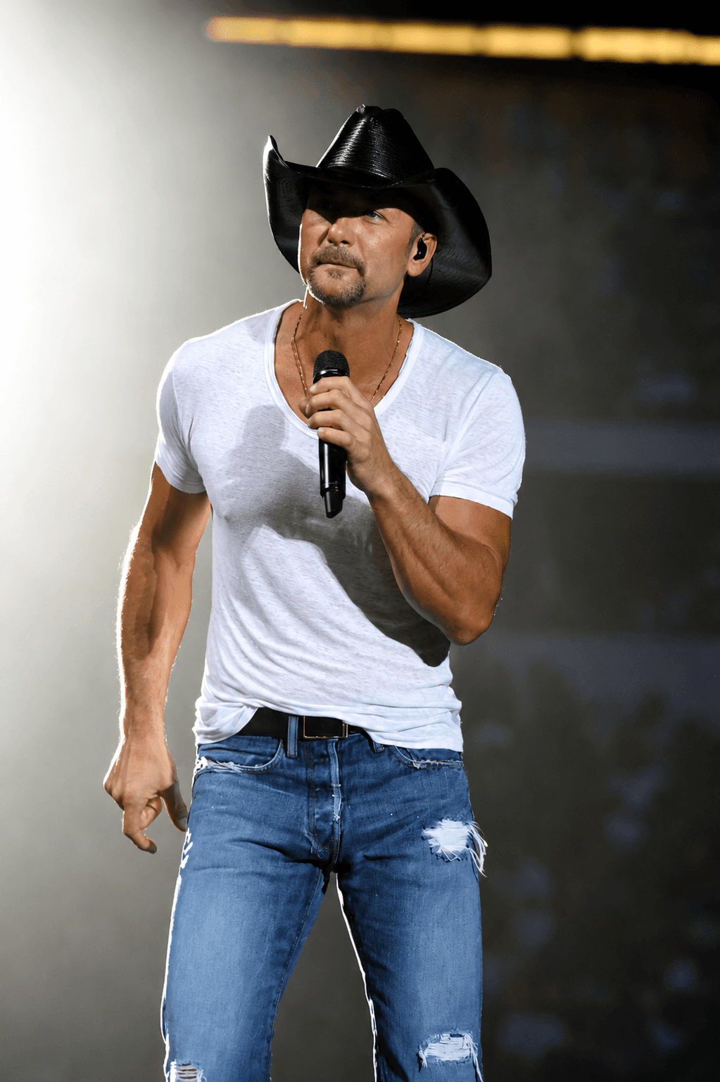 Tim McGraw performning at Super Bowl concert