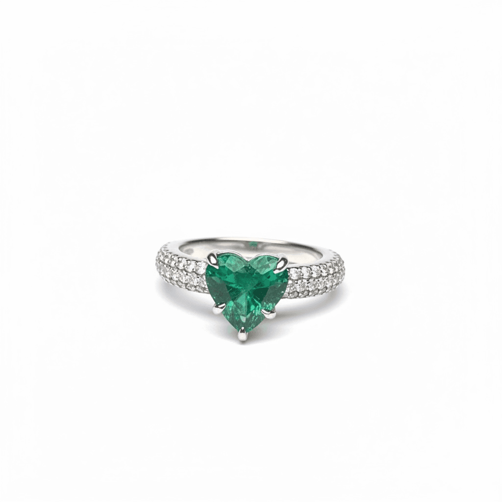 Anillo de oro con esmeralda marquise