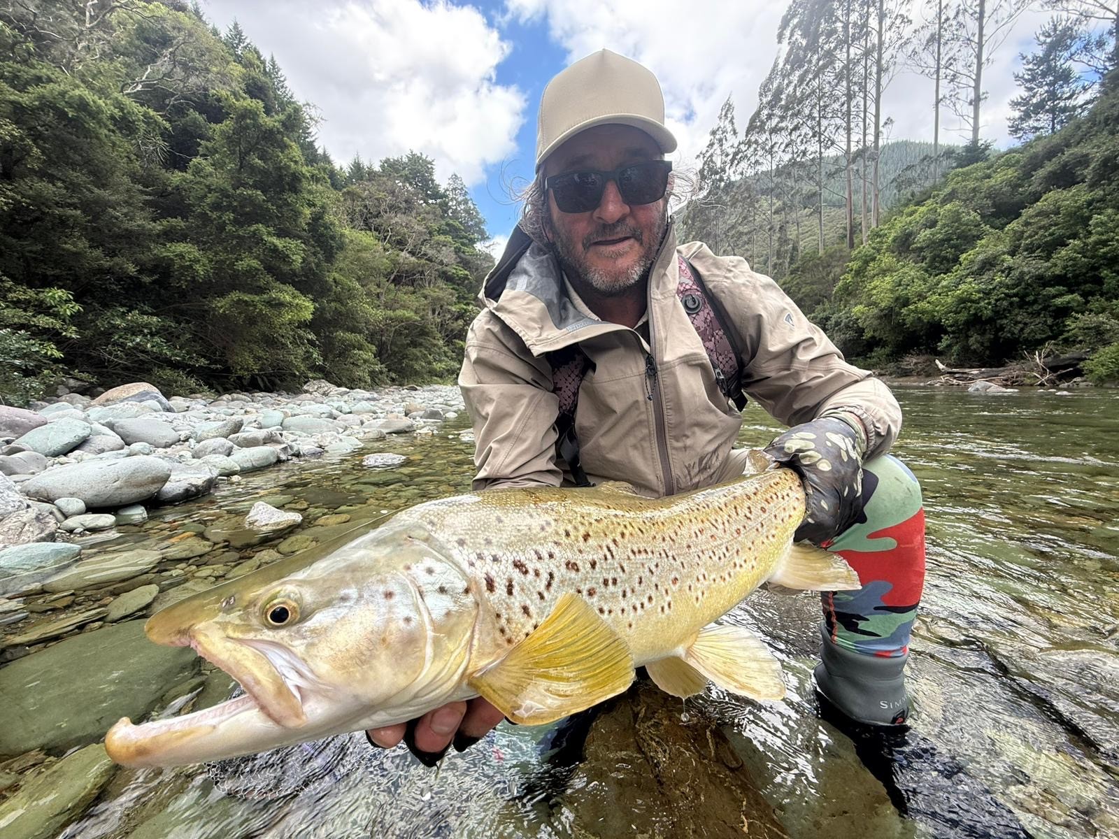 Guided fly fishing trip for brown trout in Nelson, New Zealand
