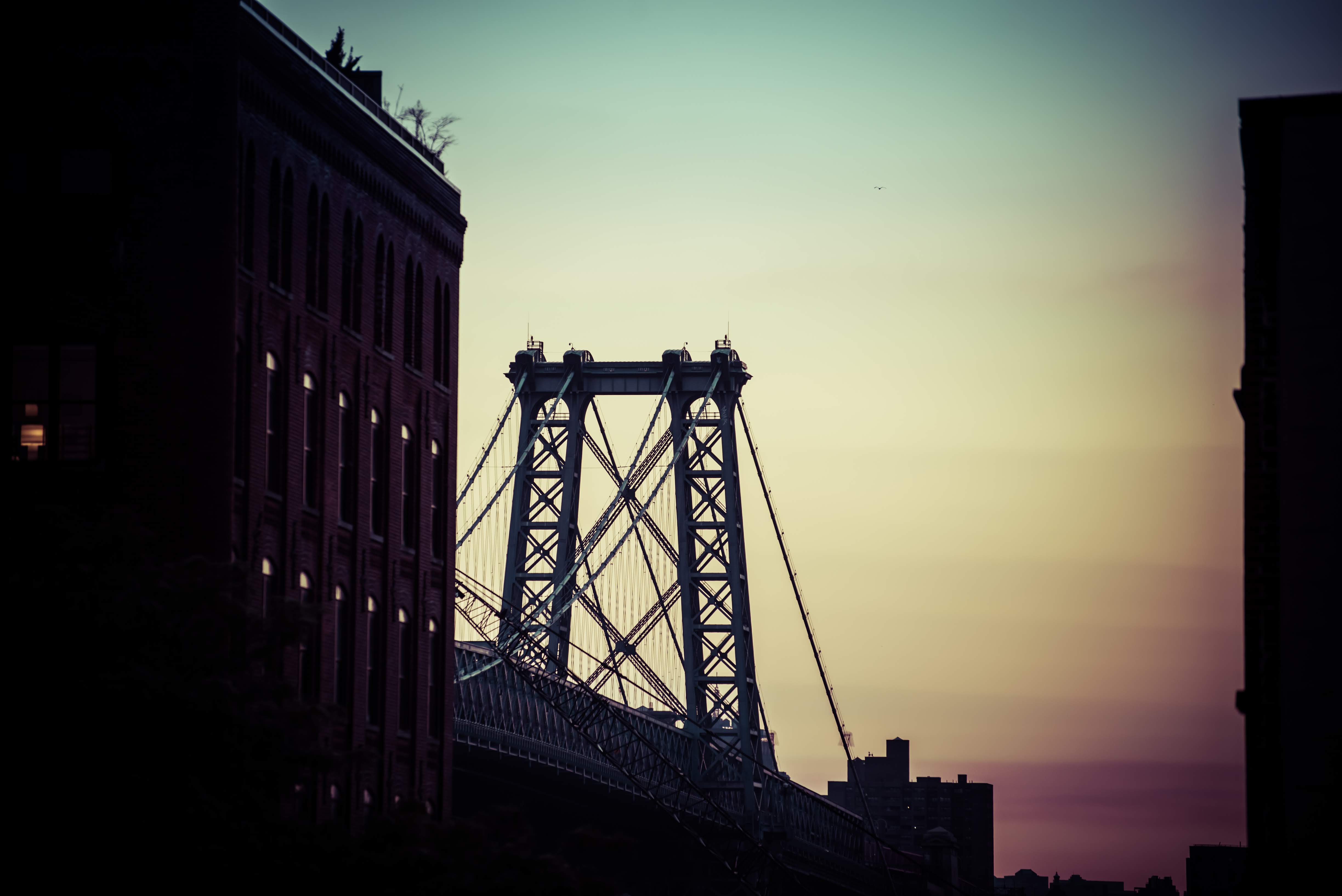 Williamsburg bridge at dusk