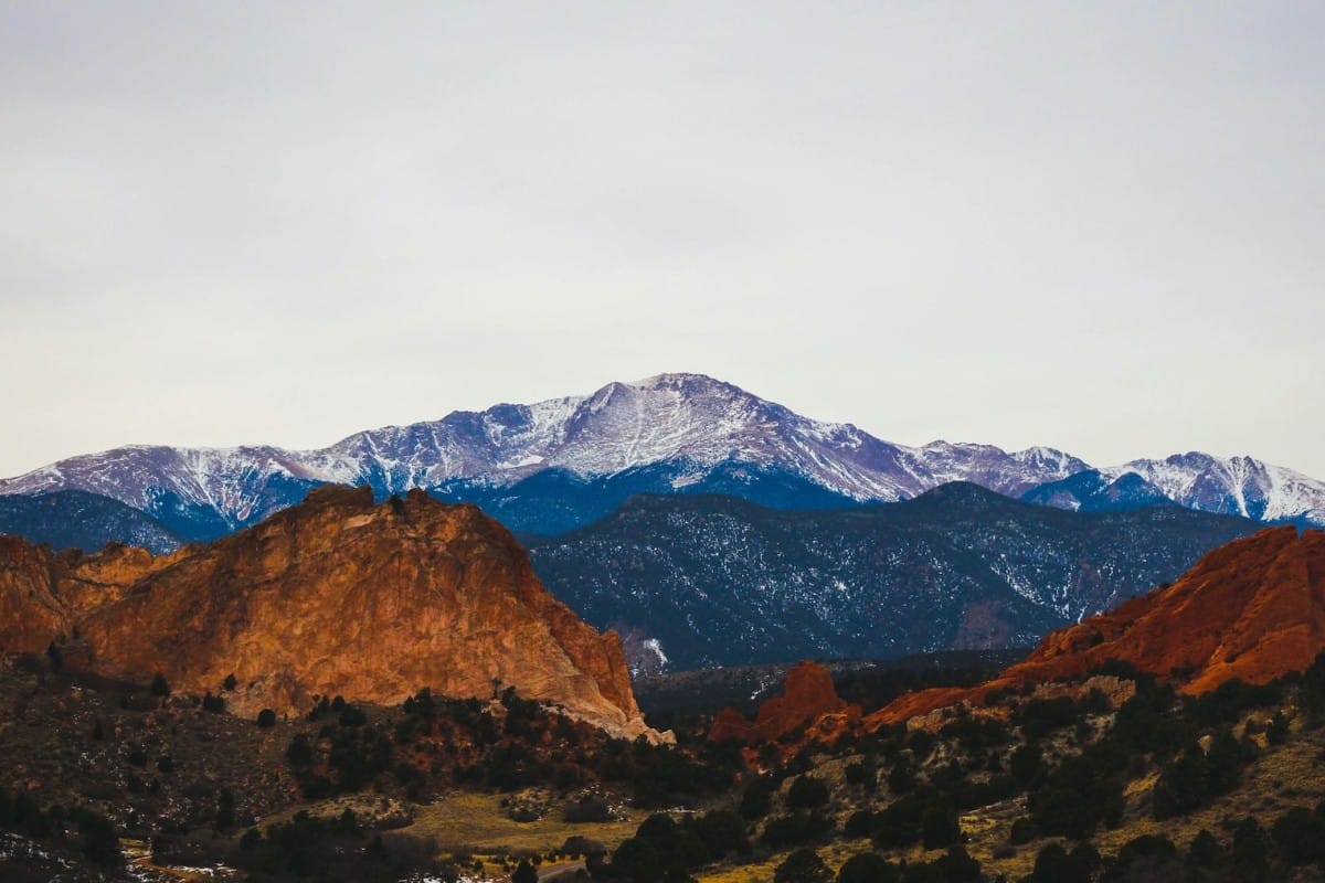best mountains for beginners to climb  - pikes peak