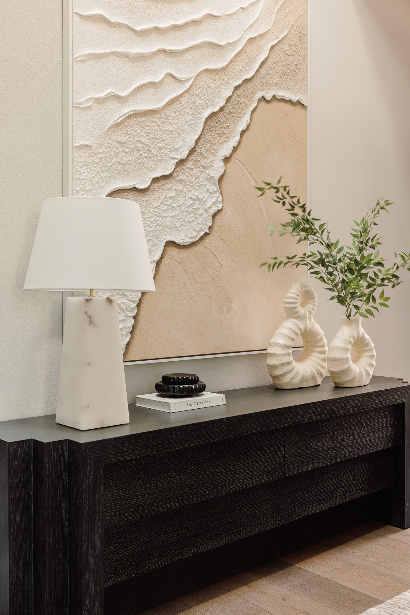 We’re so excited to share details from The Norkirk House: Entryway –– one of our favorite interior design + professional organizing projects in Kirkland, WA.