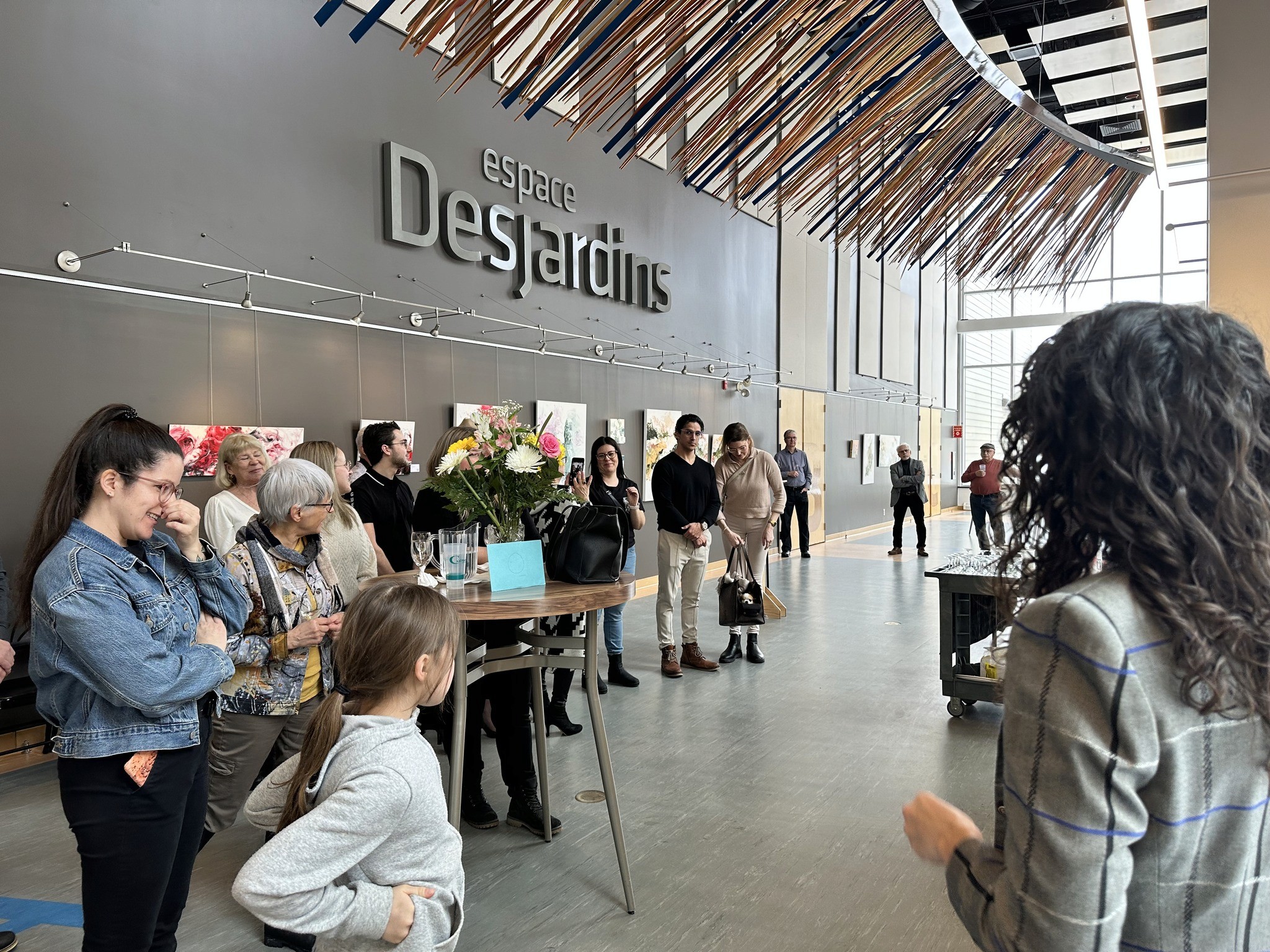 Quenick au vernissage le 10 mars 2024