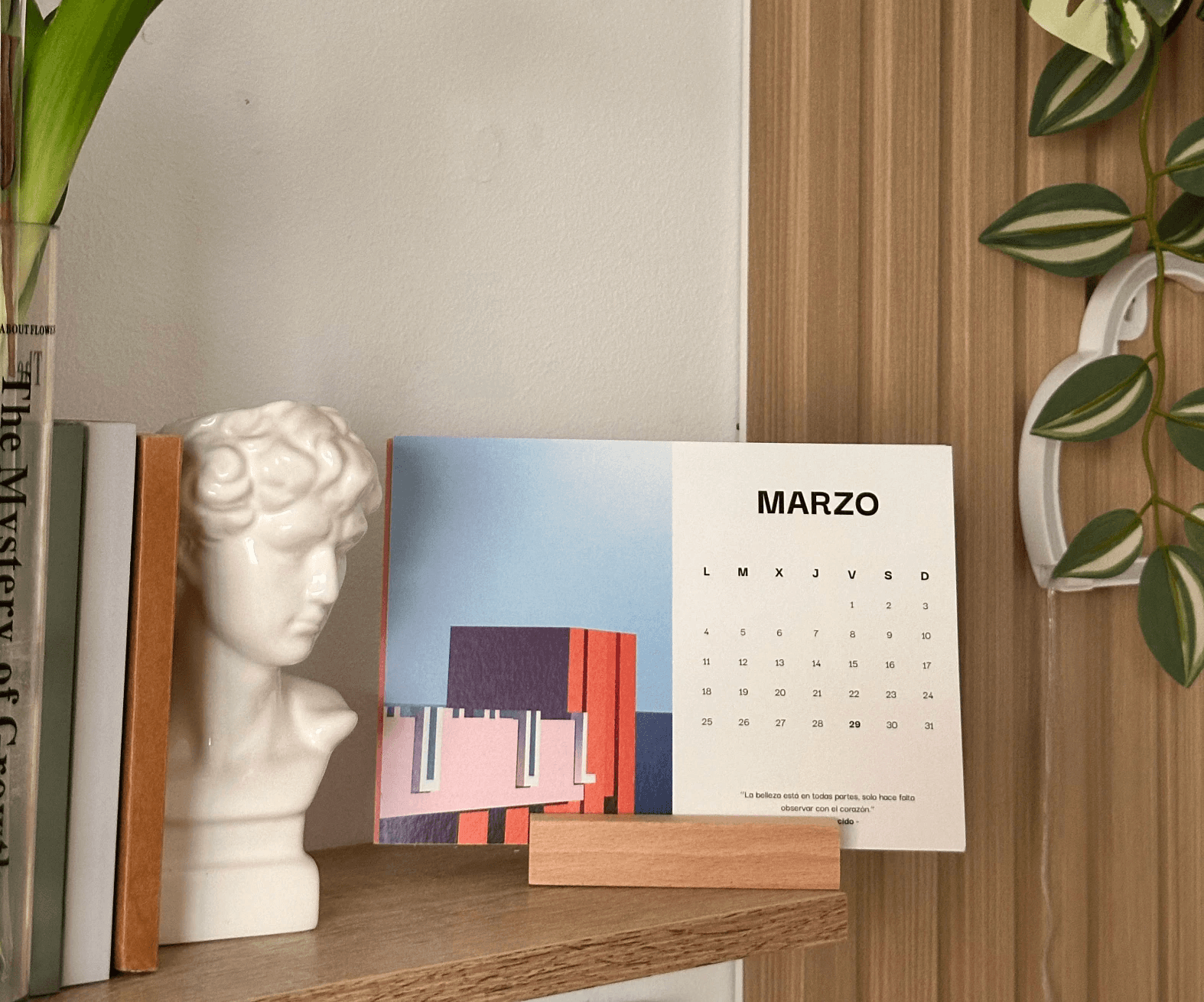 A two screens from the hair salon website