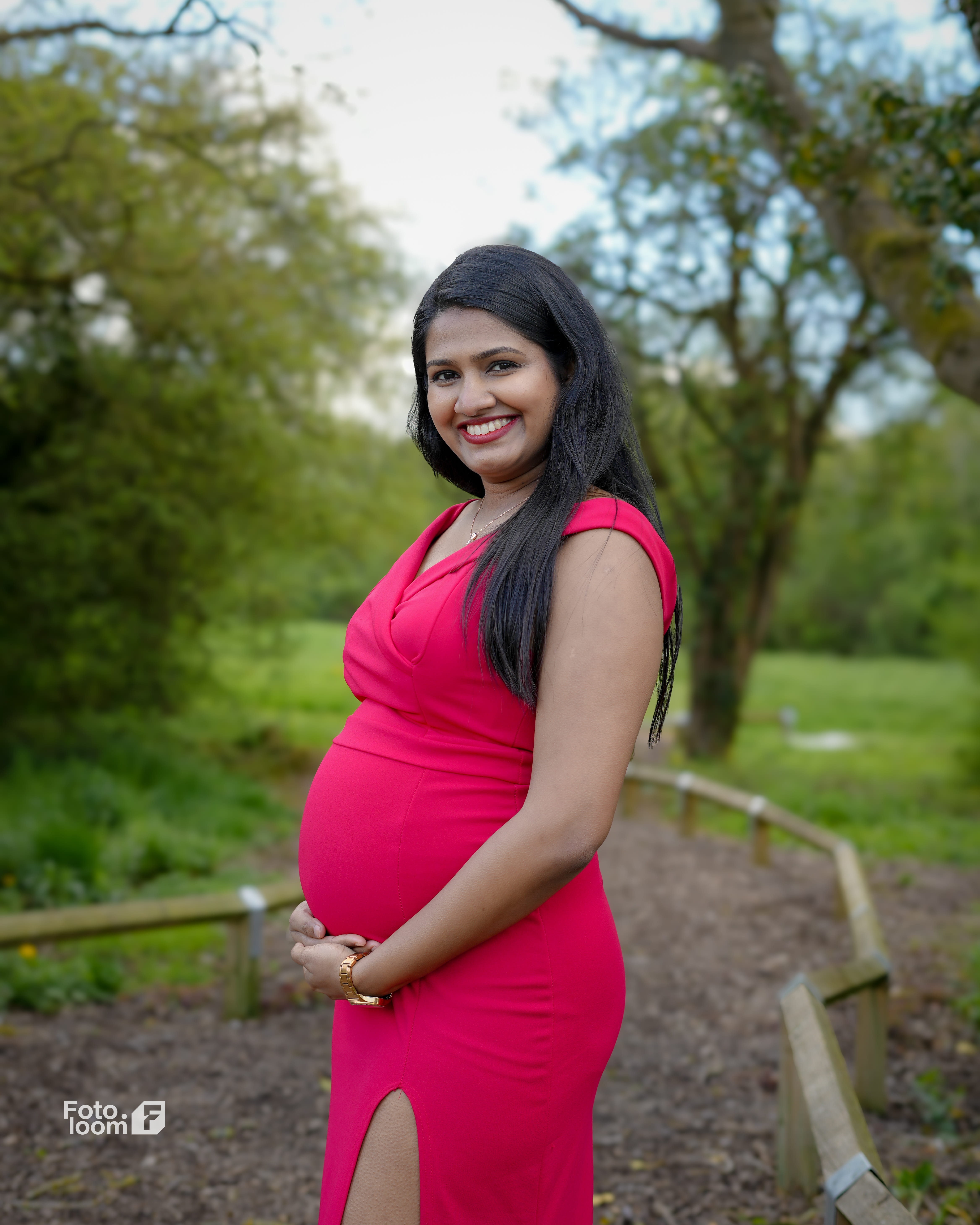 Anupama's Maternity Photoshoot fotoloom
