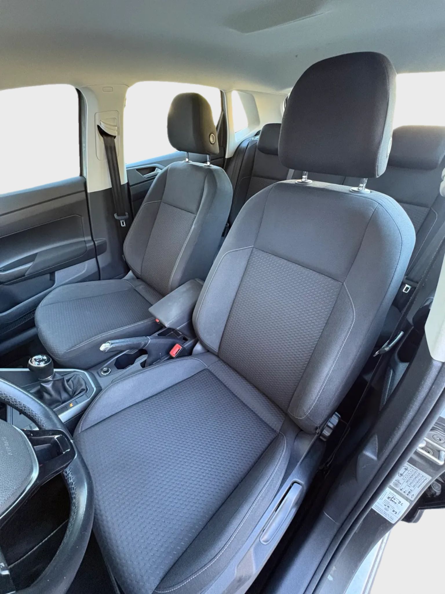 Volkswagen Polo 6 Confortline intérieur avant