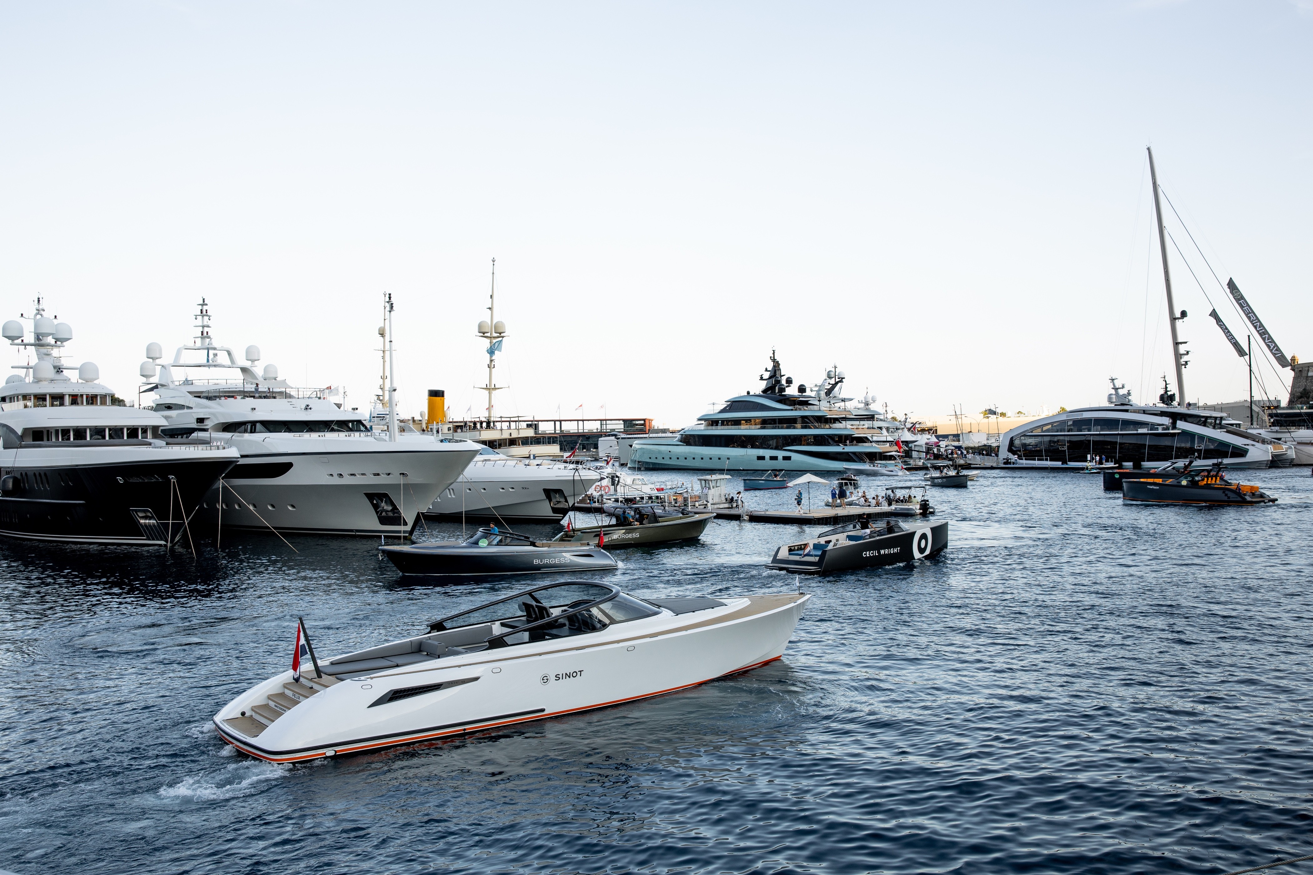 Luxury dining on yacht