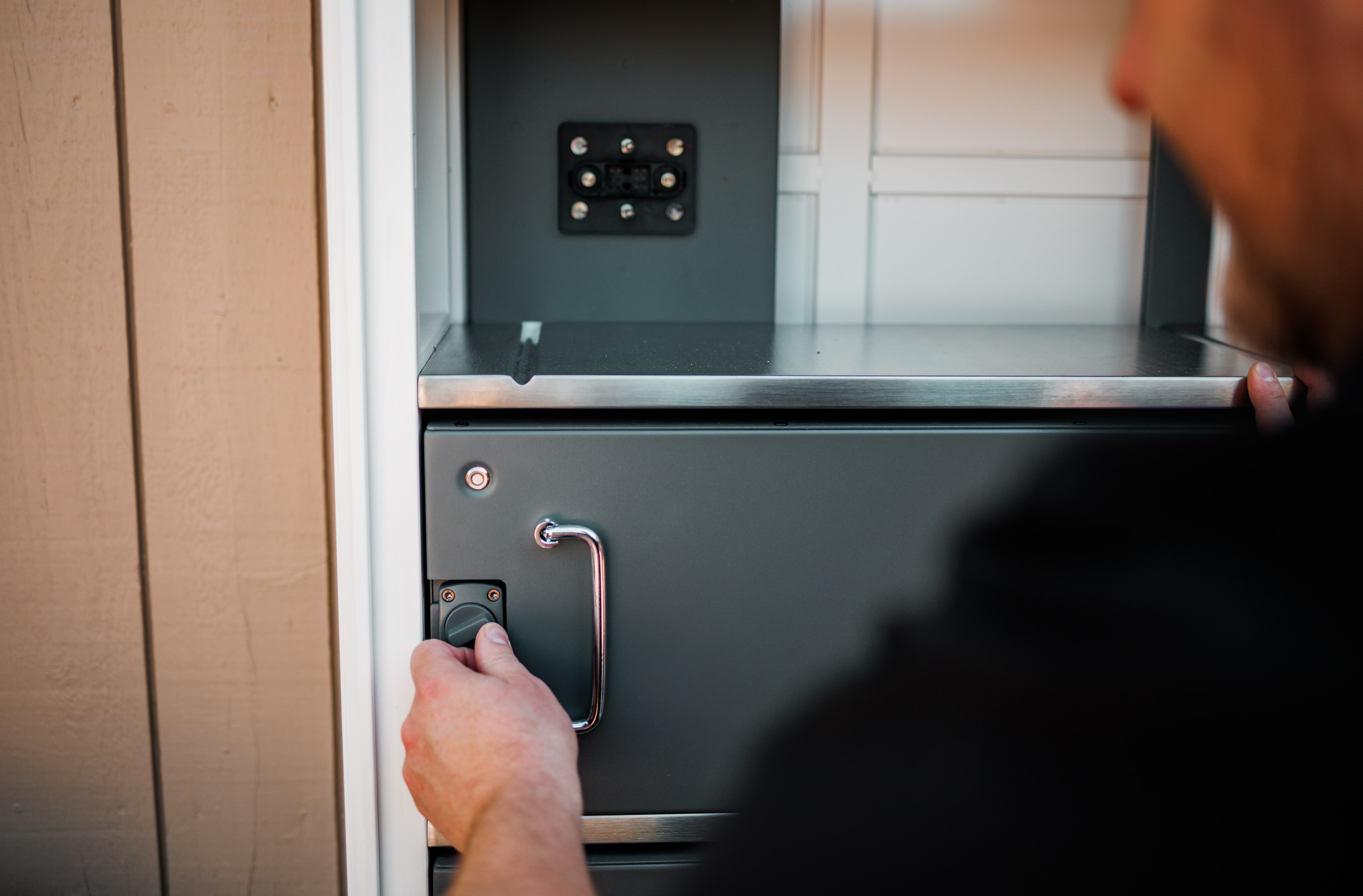 Emaldo Power Store AI - Yksi järjestelmä energian ohjaukseen