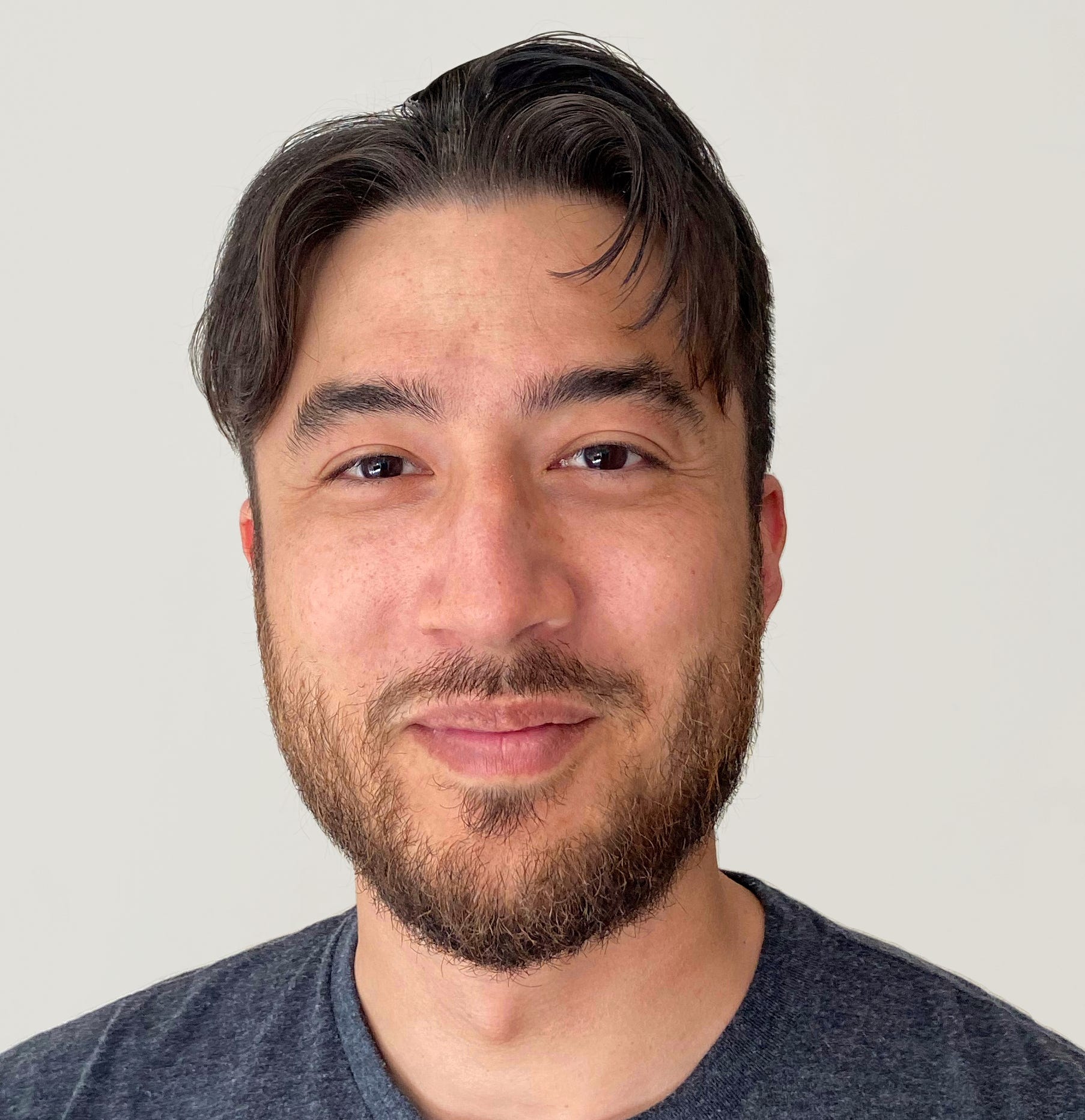 woman on focus photography