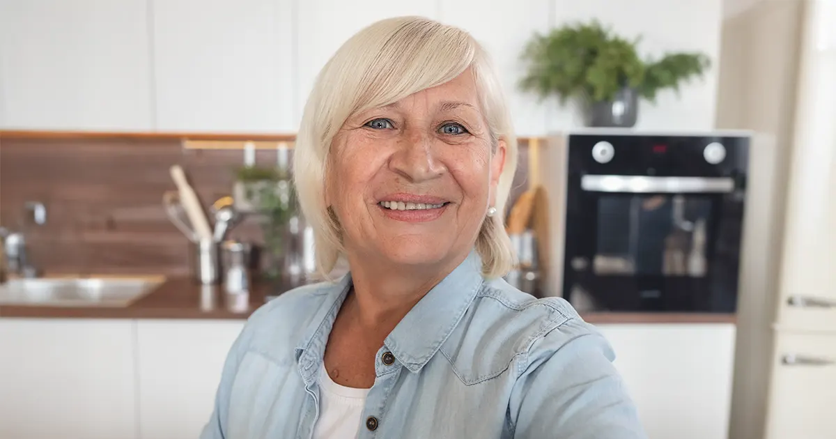 Illustrasjonsbilde av en 60 år gammel kvinne.