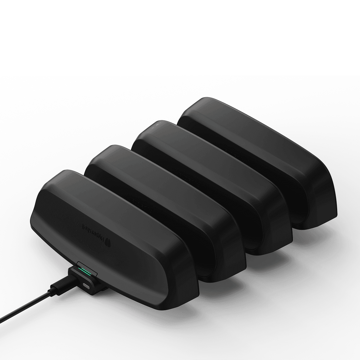 Batteries Hypershell en charge sur station Charging Hub avec câble USB-C connecté