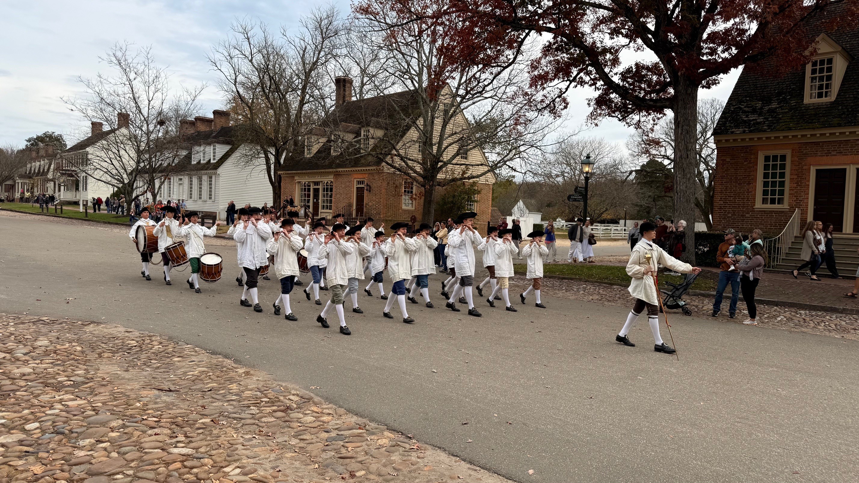marching band in colonial williamsburg