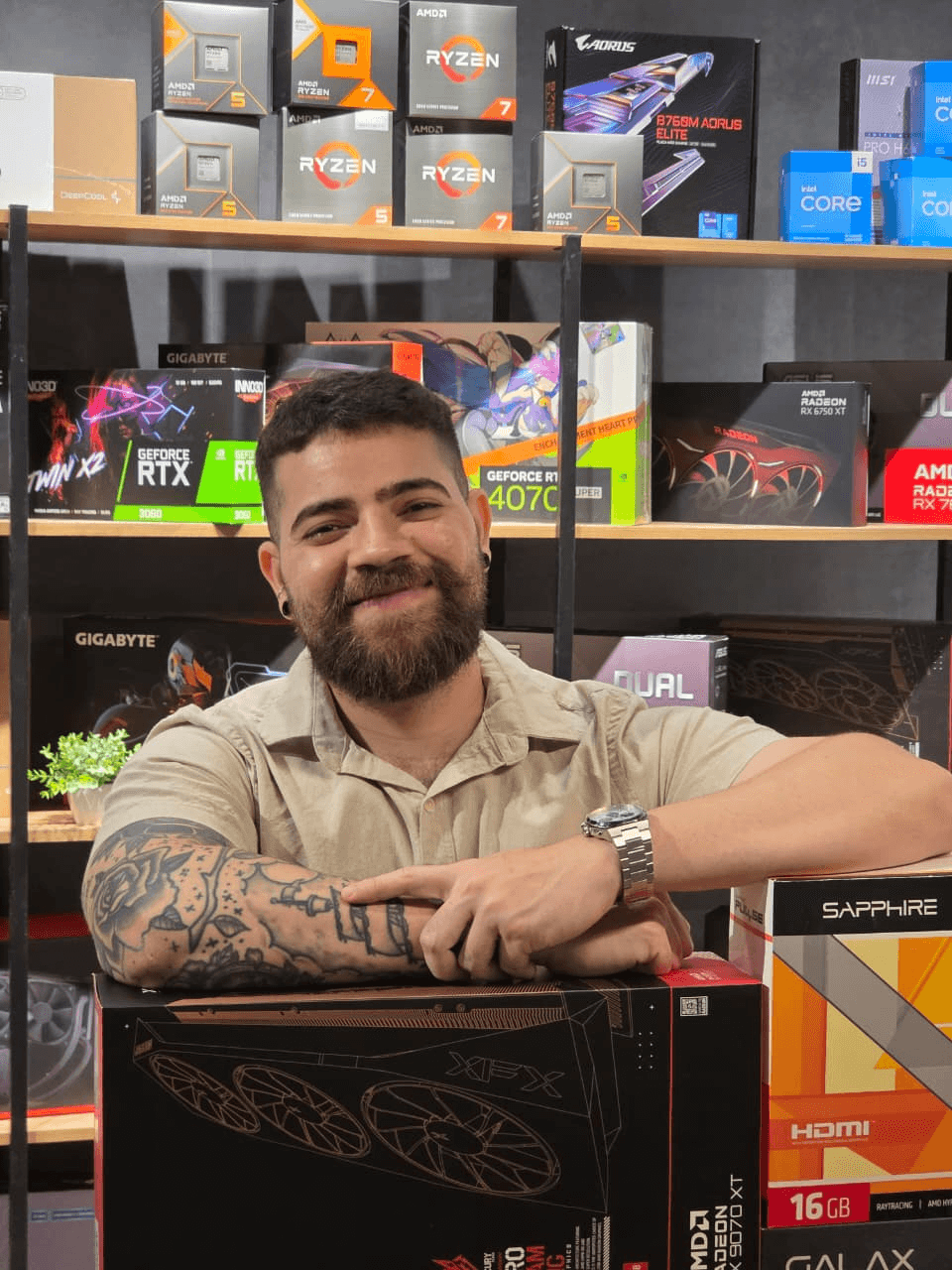 Criador da JR Informática, manutenção de computadores em São Luís.