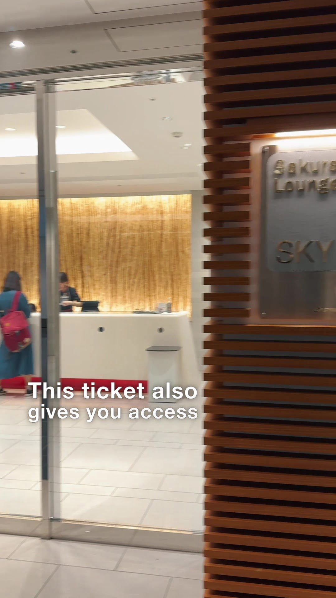 What's it like to fly on Japan Airliens JAL Premium Economy? | Seats | Social Media Campaign | Tokyo Video Production