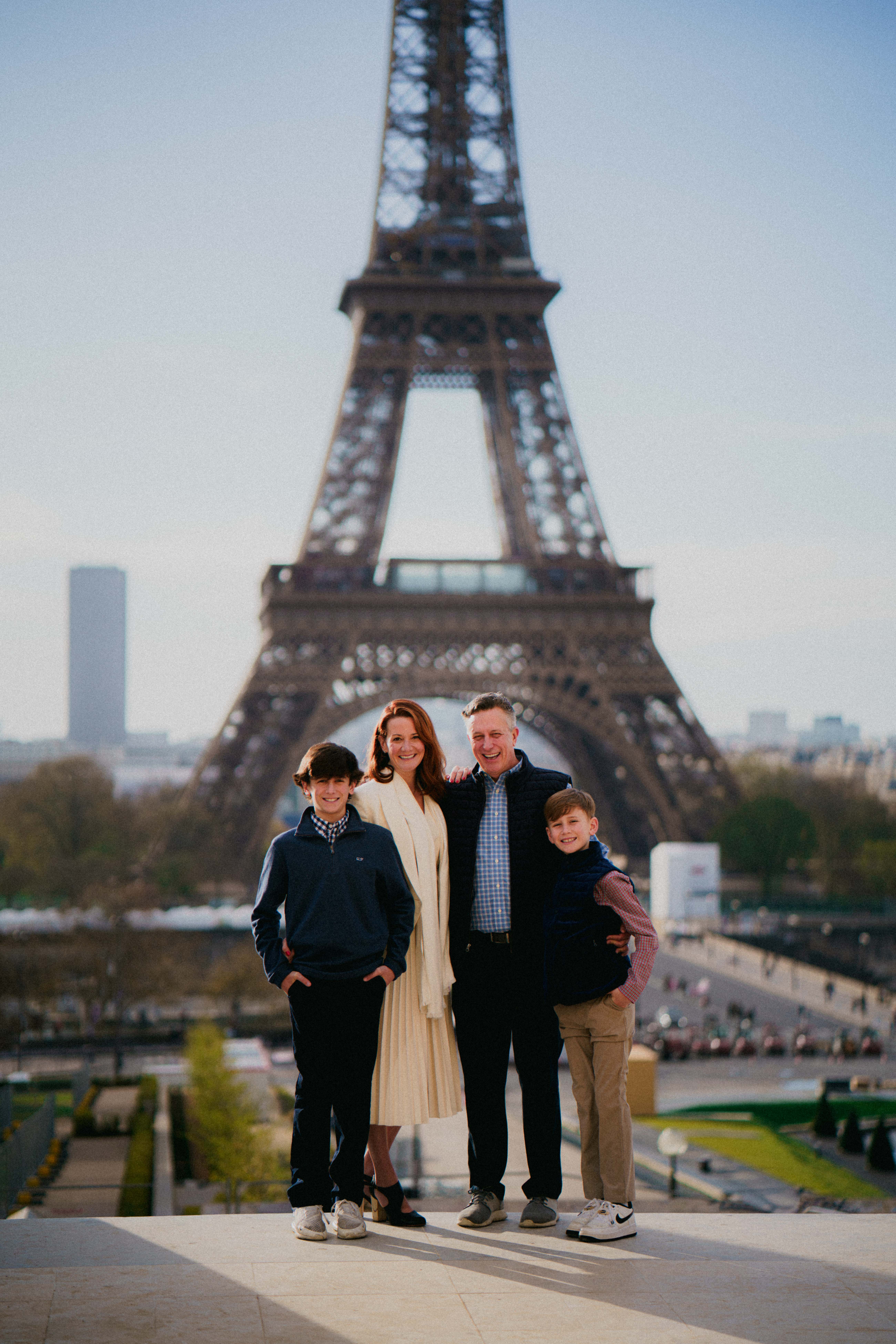 Paris Photographer - LeParisPro. Weddings, engagements, proposals, lifestyle and fashion photoshoots.